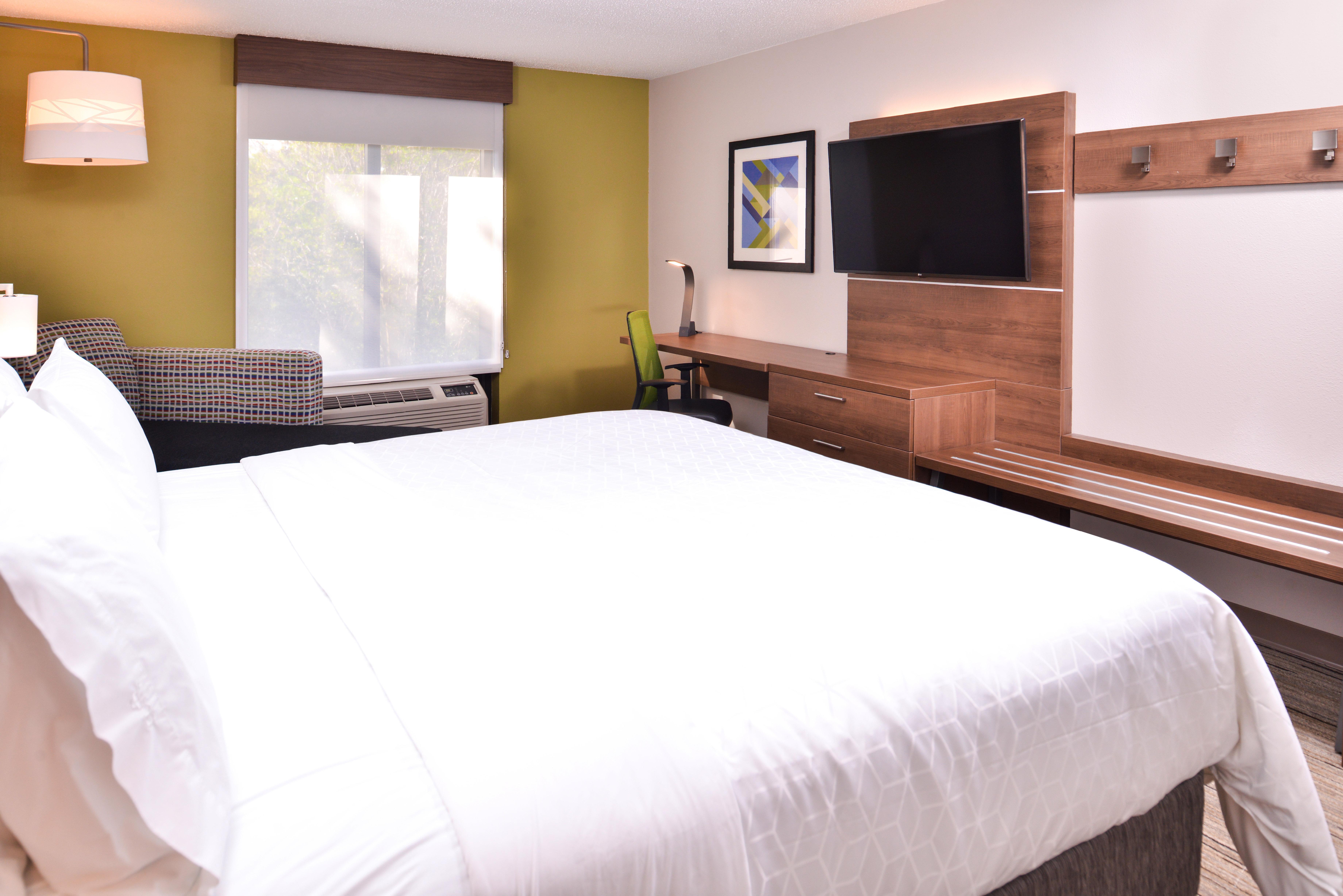 Holiday Inn Express Hotel & Suites Tampa-Anderson Road-Veterans Exp By Ihg West Chase Exterior photo
