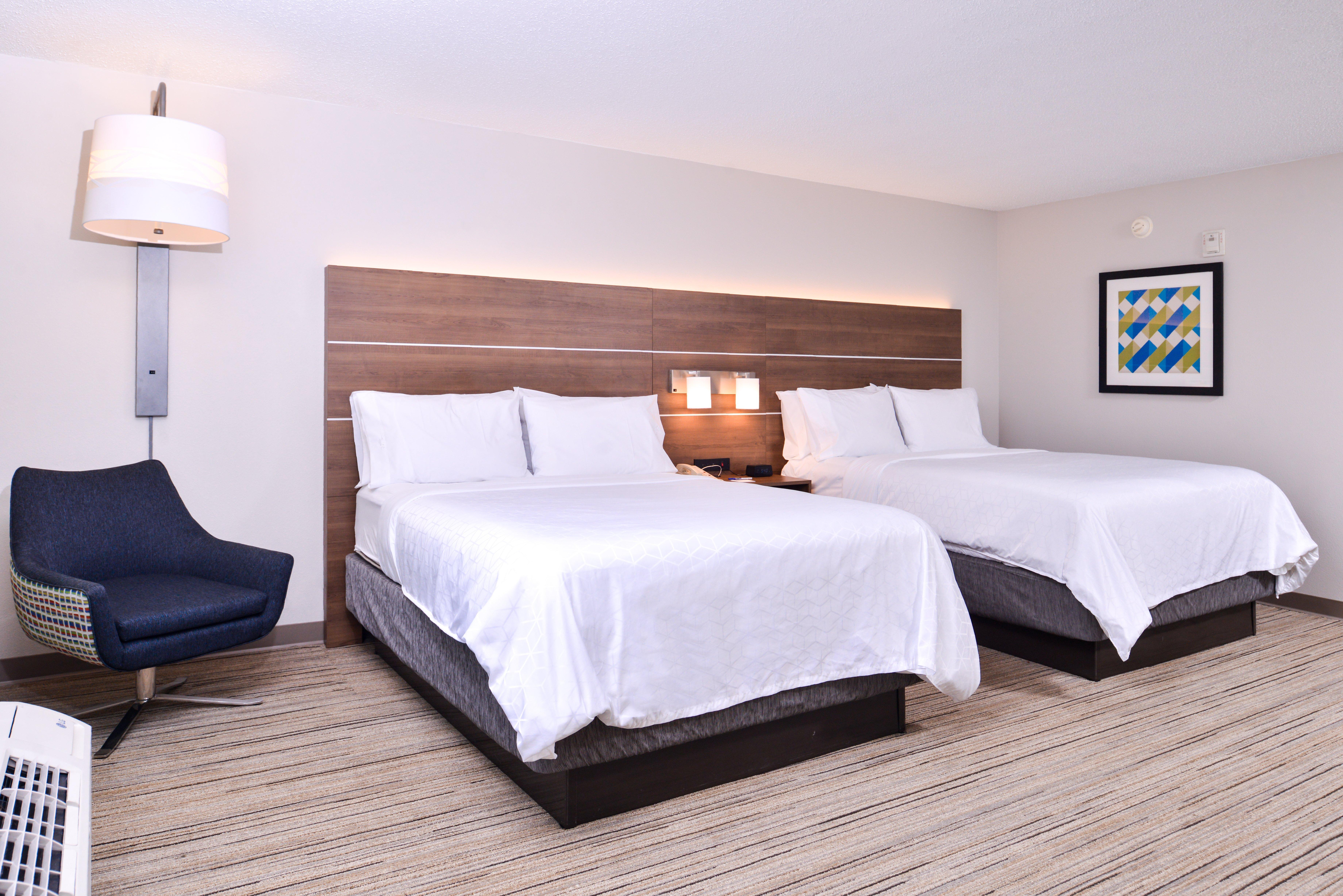 Holiday Inn Express Hotel & Suites Tampa-Anderson Road-Veterans Exp By Ihg West Chase Exterior photo