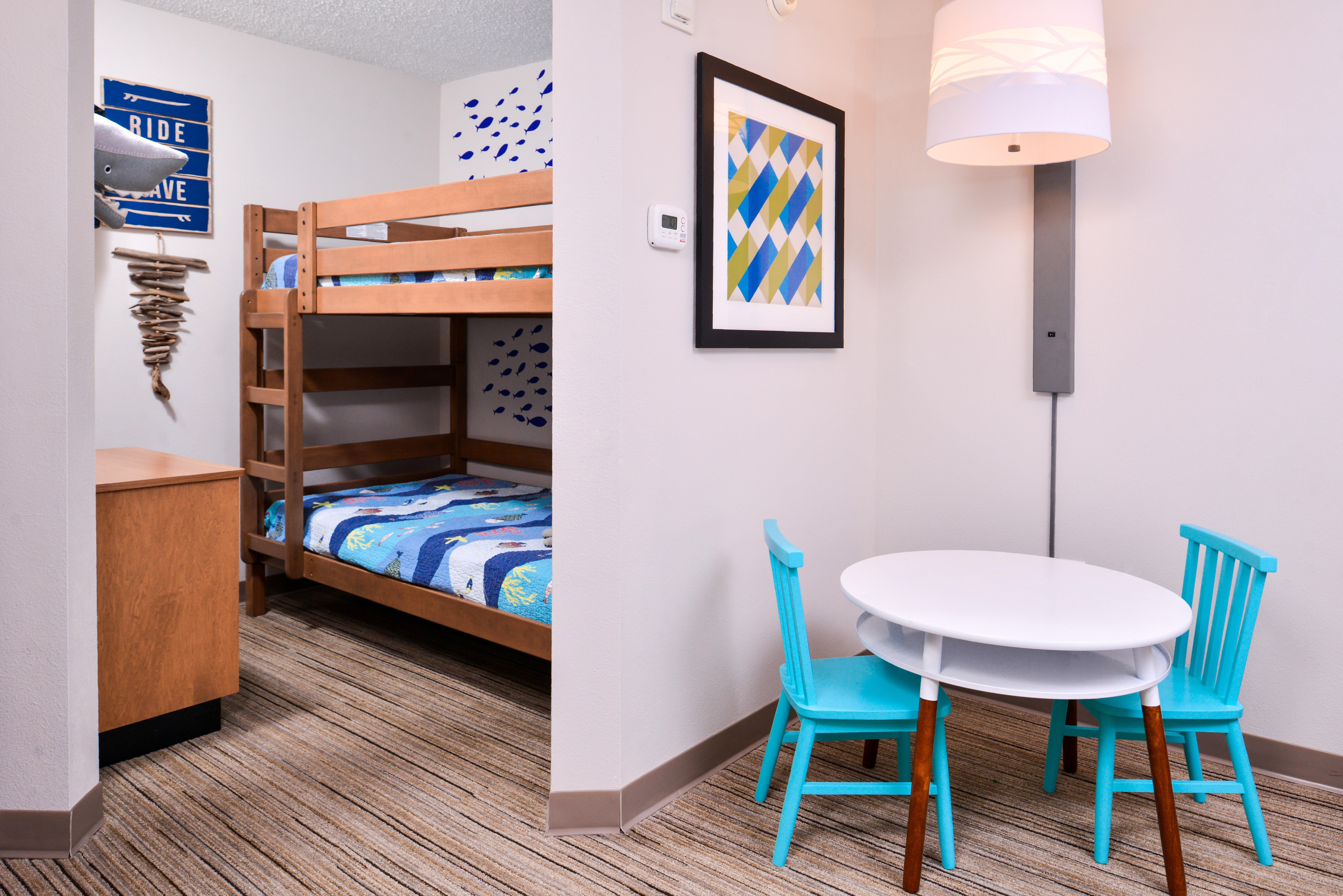 Holiday Inn Express Hotel & Suites Tampa-Anderson Road-Veterans Exp By Ihg West Chase Exterior photo