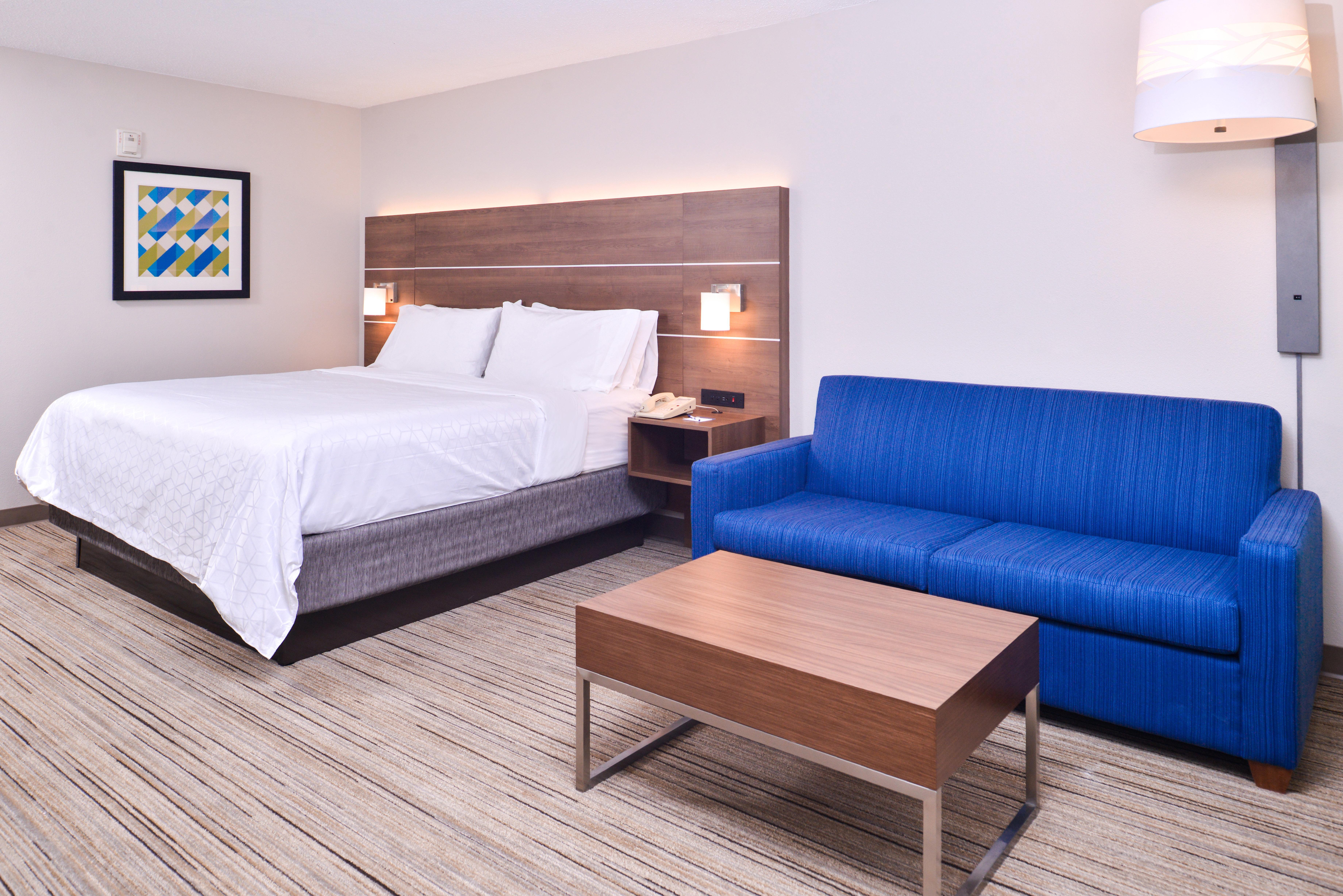 Holiday Inn Express Hotel & Suites Tampa-Anderson Road-Veterans Exp By Ihg West Chase Exterior photo