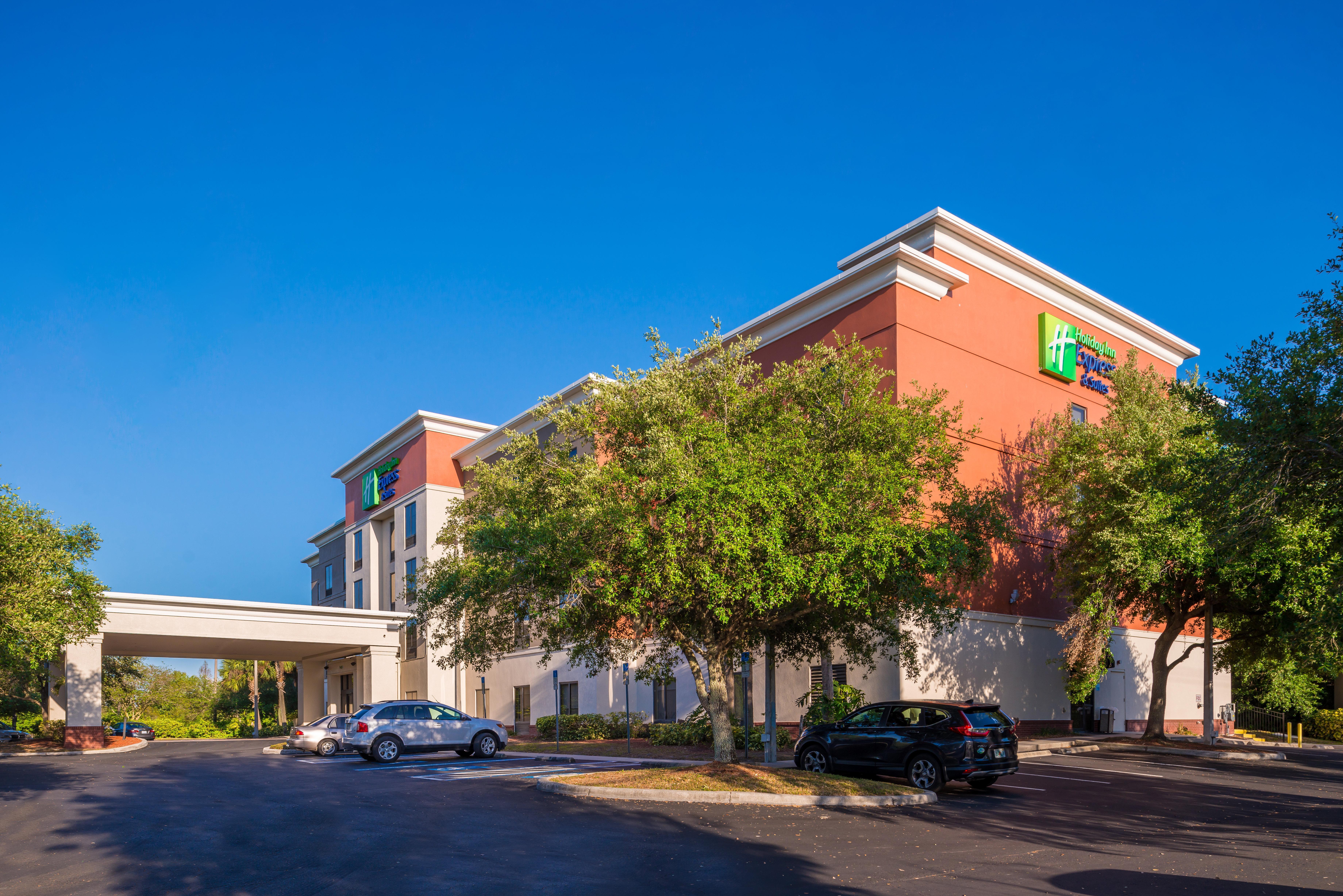 Holiday Inn Express Hotel & Suites Tampa-Anderson Road-Veterans Exp By Ihg West Chase Exterior photo